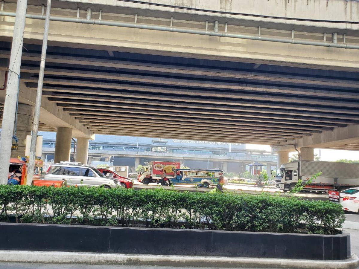 باساي Cozyvilla At 81 Newport Blvd Walk To Naia T3 Marriott & Resorts World Casino & Newport Mall For 5 Pax Free Parking!!!! المظهر الخارجي الصورة