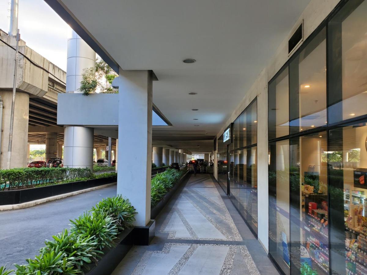 باساي Cozyvilla At 81 Newport Blvd Walk To Naia T3 Marriott & Resorts World Casino & Newport Mall For 5 Pax Free Parking!!!! المظهر الخارجي الصورة